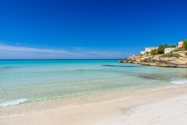 Mallorca: Es Trenc Beach with very still waters and white sand